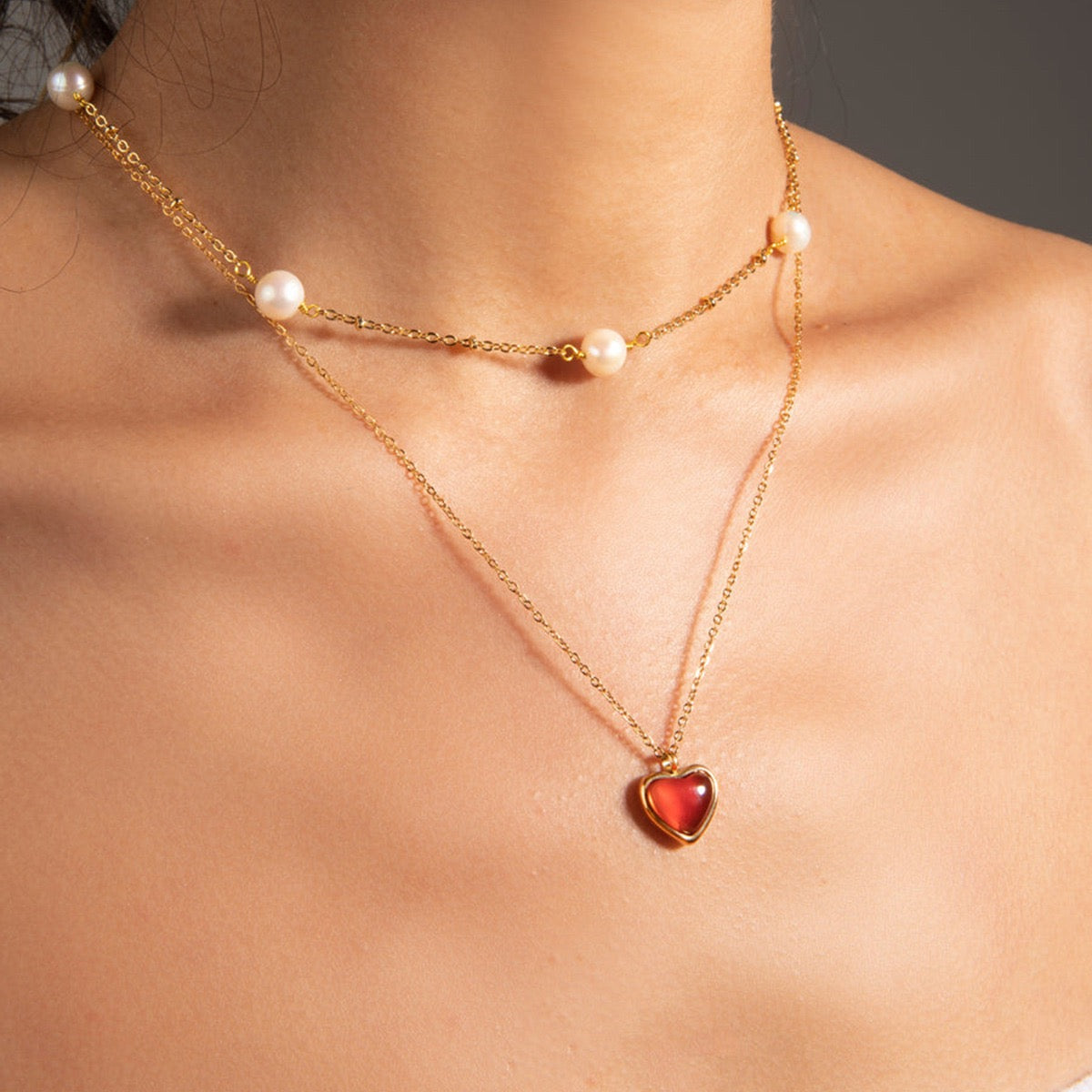 RED AGATE MINI HEART NECKLACE